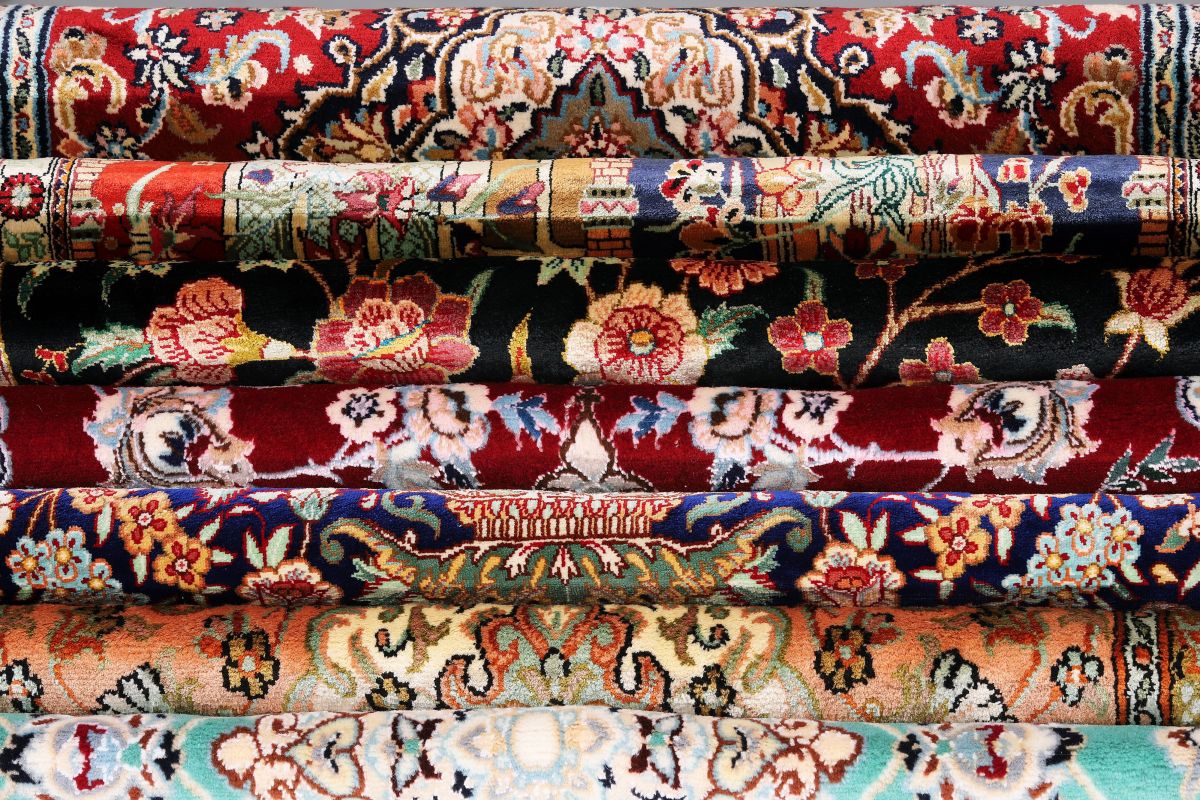 Uitgebreide selectie handgeknoopte Oosterse tapijten met kunstvolle patronen en kleuren