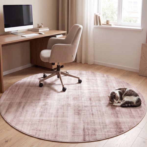 Tappeto rotondo Radiant nell'home office con gatto
