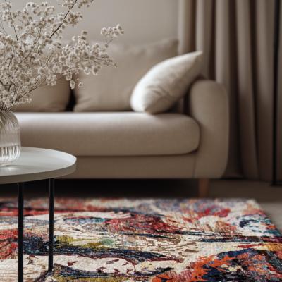 Stue med håndknyttet Arijana/Mamluk-tæppe med florale elementer