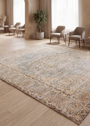 Light Vintage Patchwork Rug with Classic Pattern