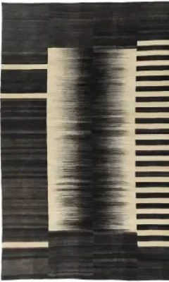 Kelim Fars Antigo com padrão geométrico em preto e bege